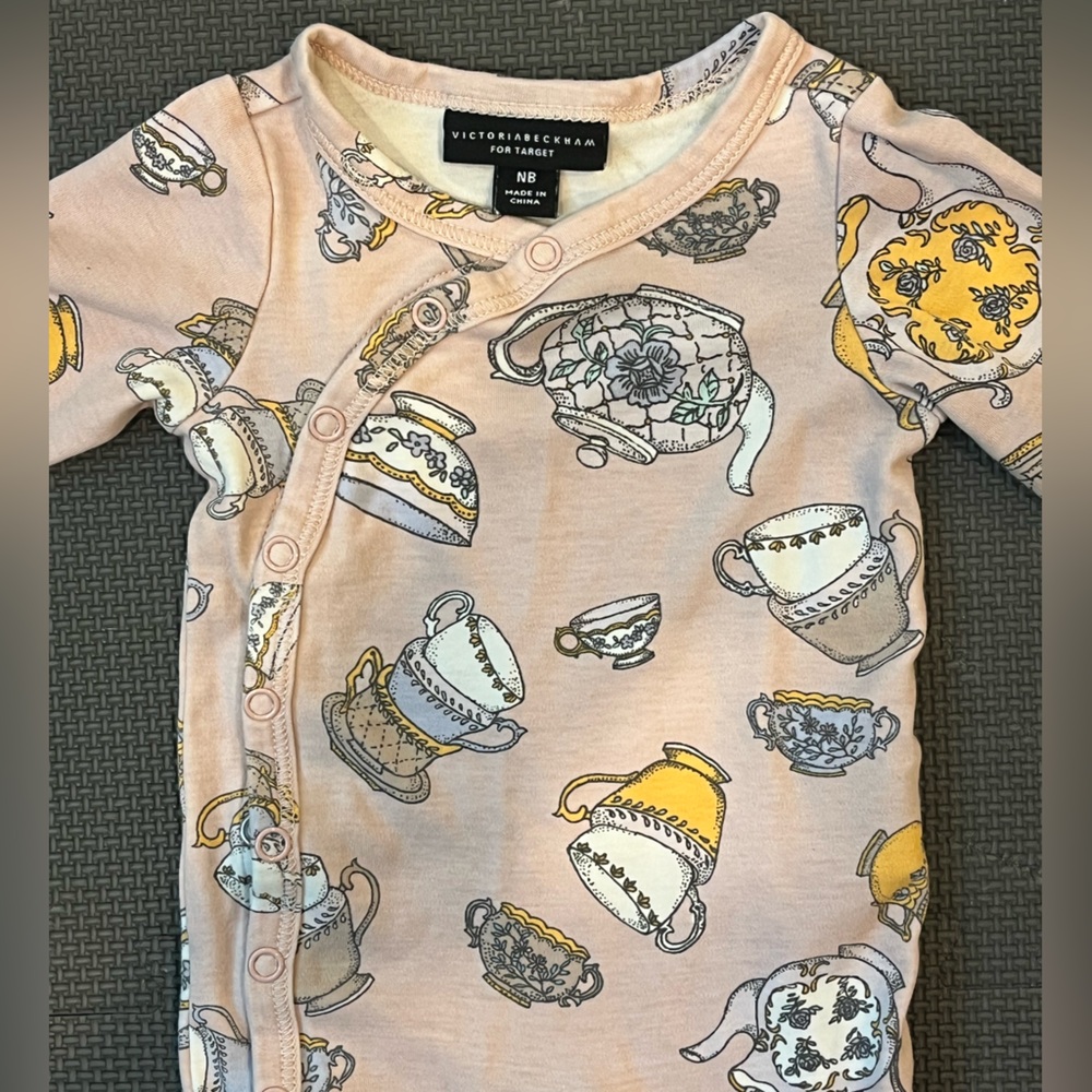 Victoria Beckham for Target 🎯 newborn tea print